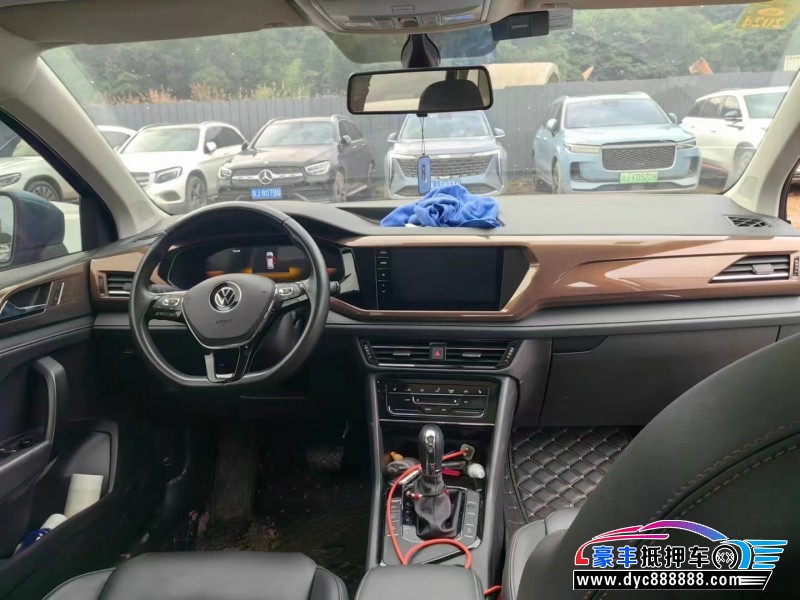 22年大众途岳轿车抵押车出售