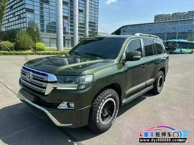 12年丰田兰德酷路泽（陆巡）轿车抵押车出售