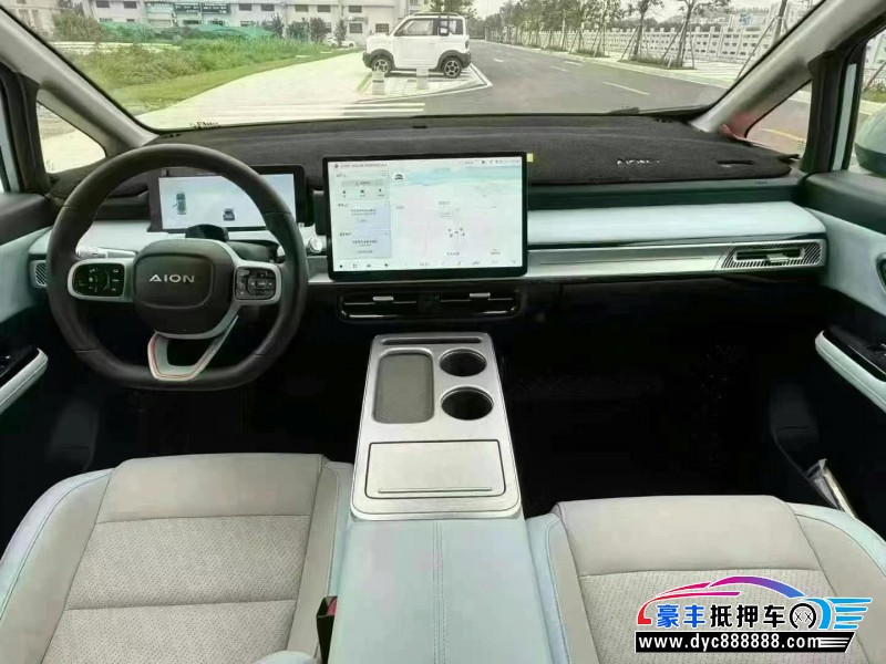 23年埃安Y70轿车抵押车出售