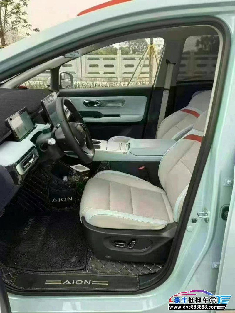 23年埃安Y70轿车抵押车出售