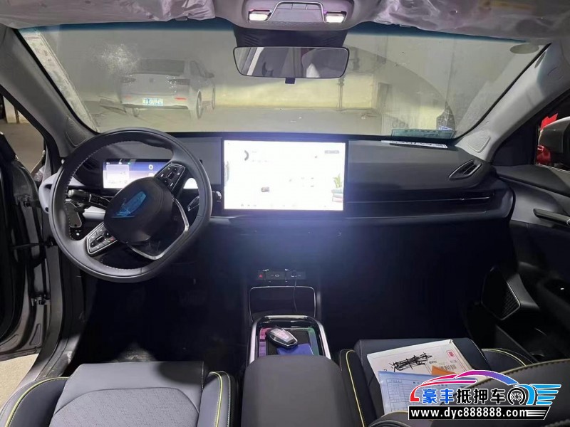 24年吉利几何轿车抵押车出售