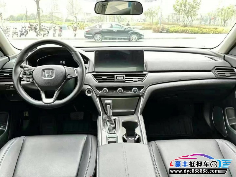 22年本田雅阁轿车抵押车出售