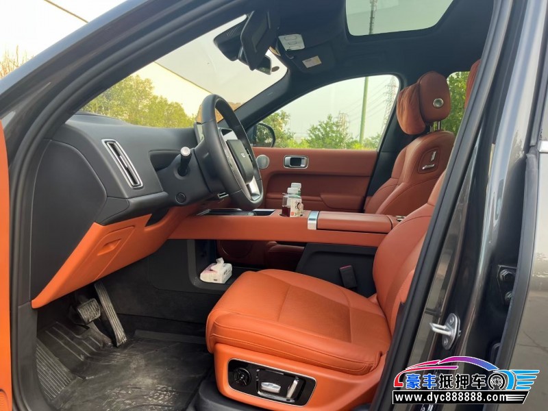 23年理想L8轿车抵押车出售