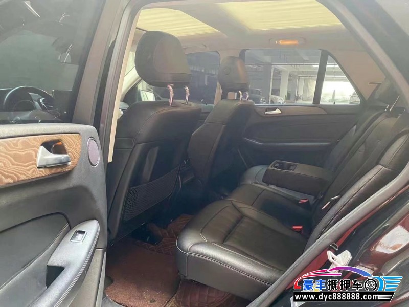 16年奔驰GLE轿车抵押车出售