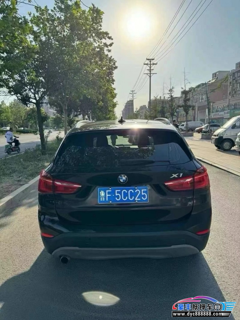 17年宝马X1轿车抵押车出售