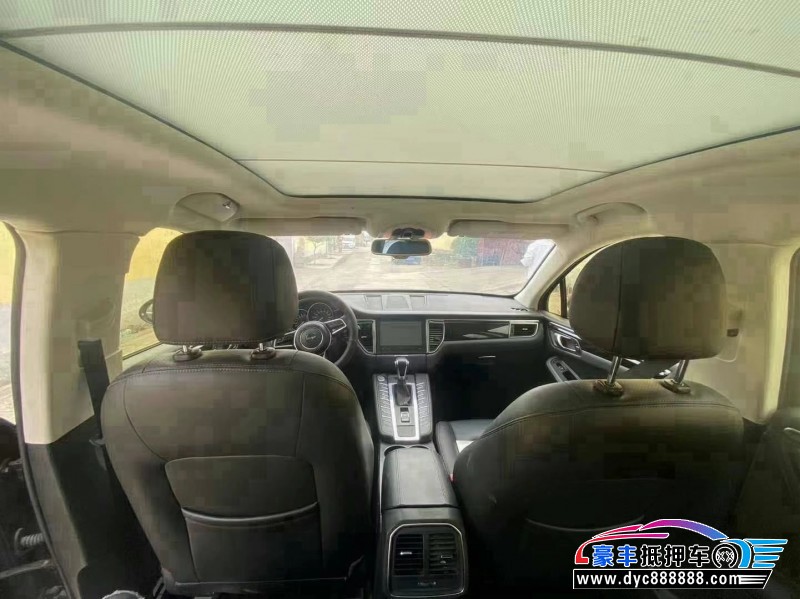 19年众泰SR9轿车抵押车出售