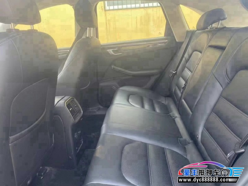 19年众泰SR9轿车抵押车出售