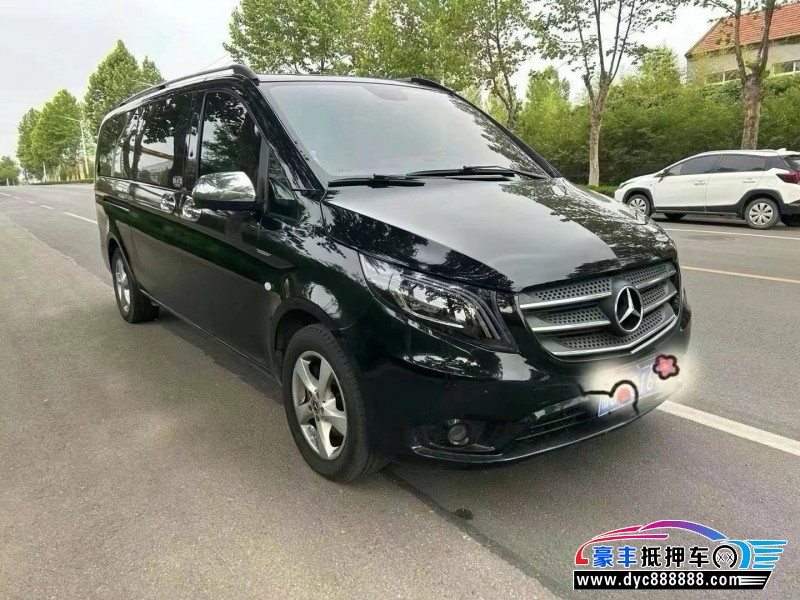 18年奔驰威霆轿车抵押车出售