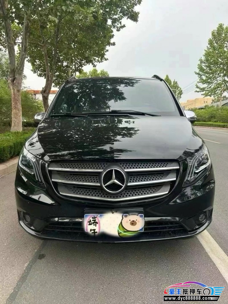 18年奔驰威霆轿车抵押车出售