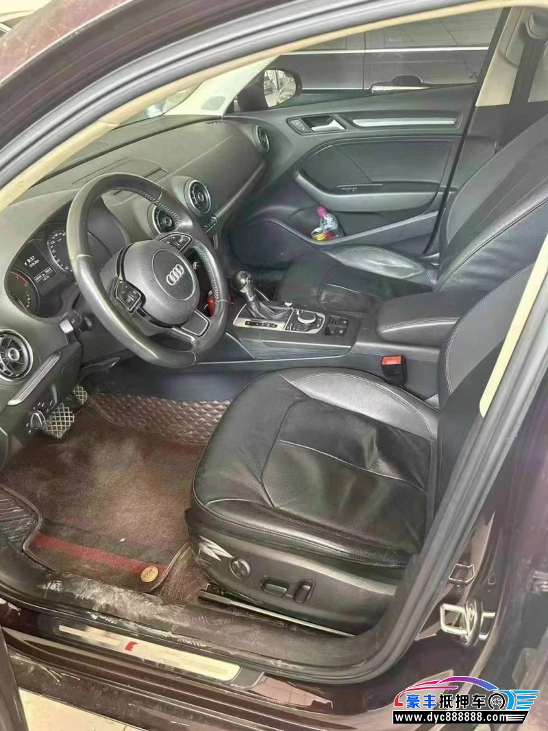 15年奥迪A3轿车抵押车出售