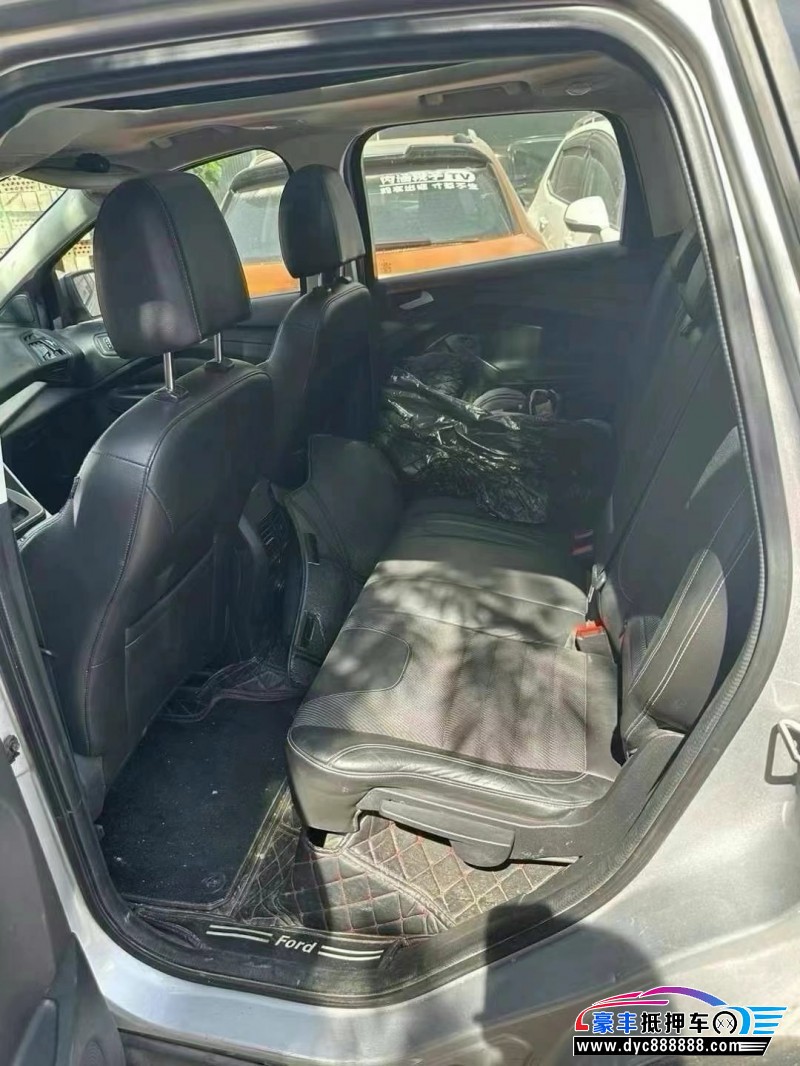 13年福特翼虎轿车抵押车出售