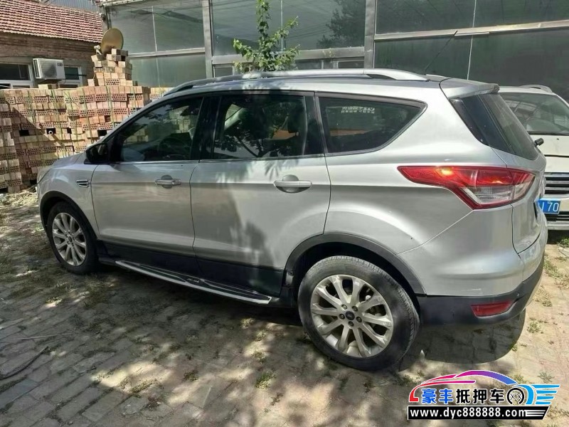 13年福特翼虎轿车抵押车出售