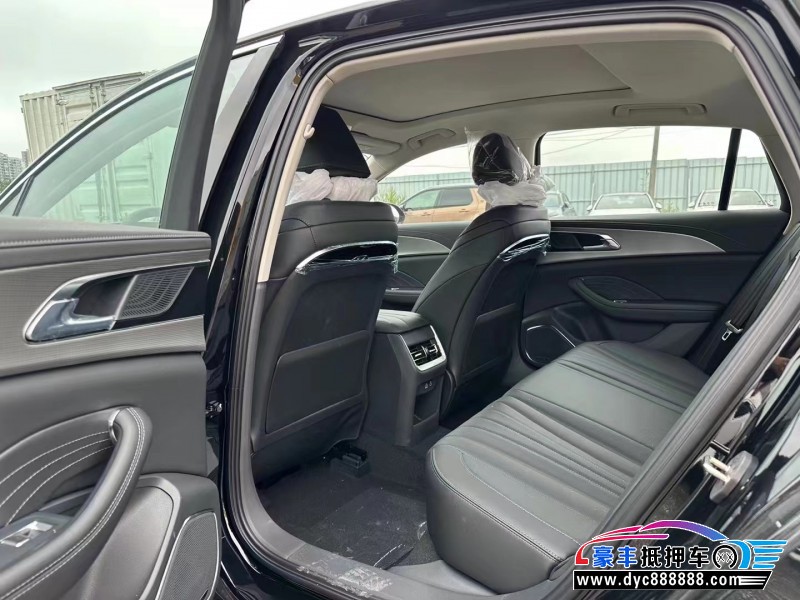 24年红旗H5轿车抵押车出售