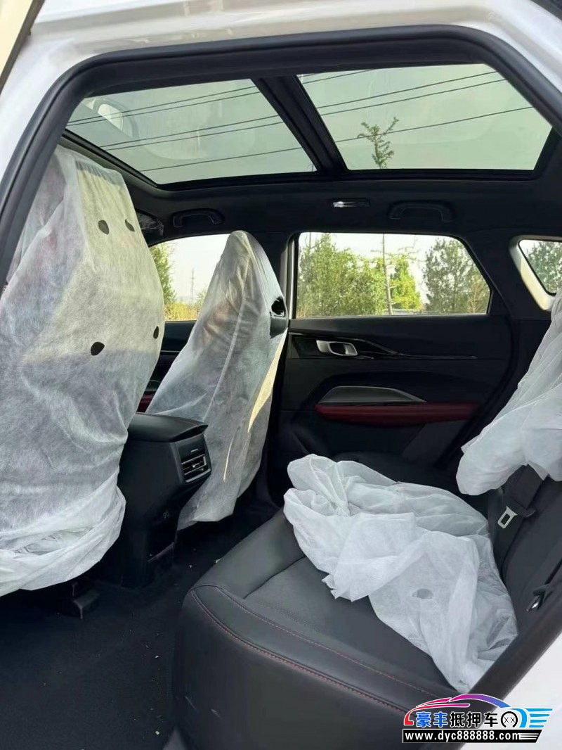 24年长安欧尚Z6轿车抵押车出售