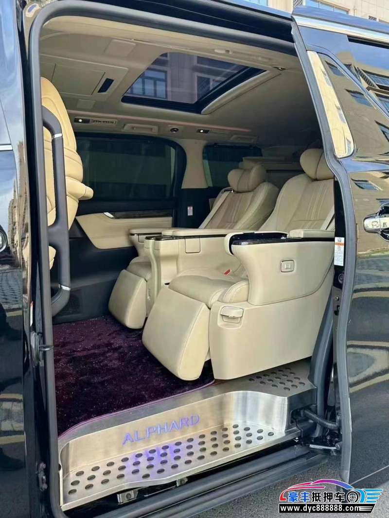 20年丰田埃尔法MPV抵押车出售