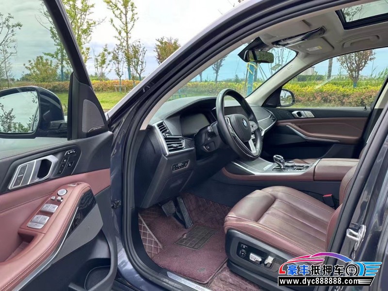 19年宝马X7轿车抵押车出售