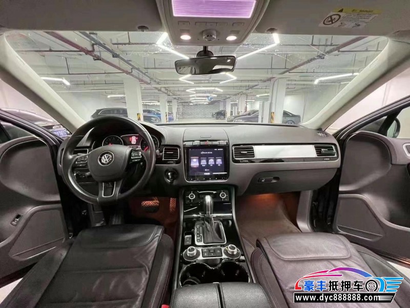 17年大众途锐轿车抵押车出售