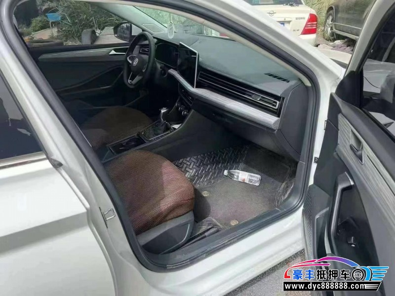 22年大众速腾轿车抵押车出售