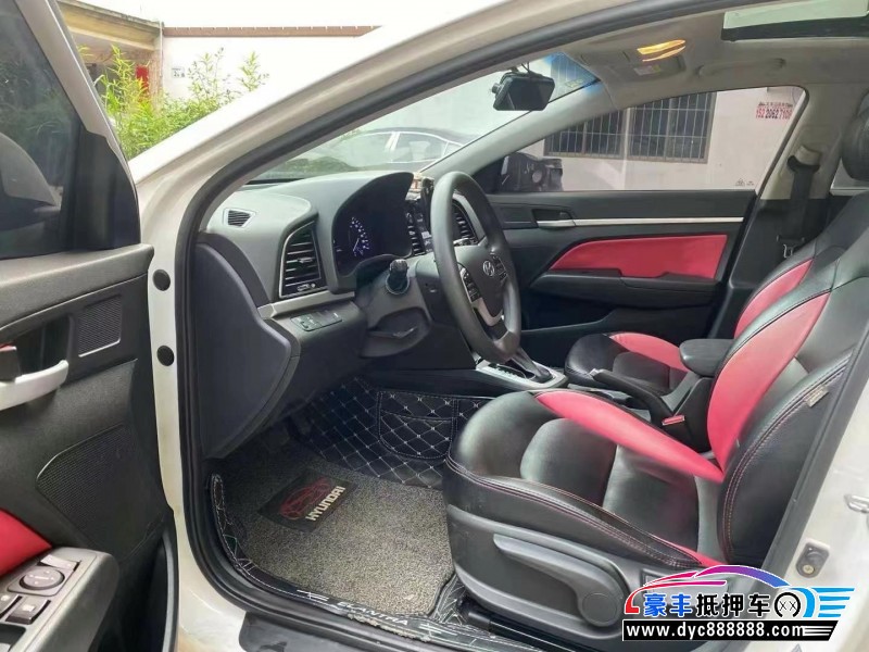 17年现代领动轿车抵押车出售