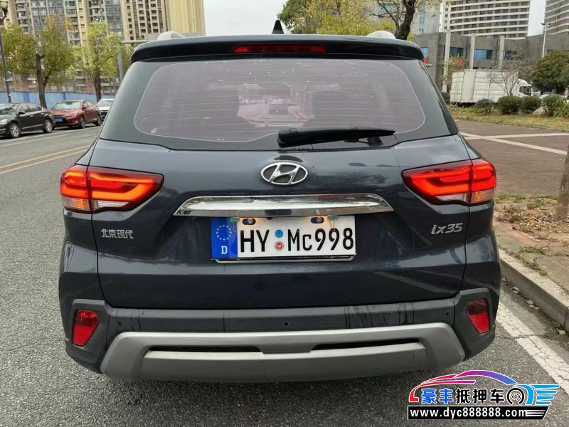 18年现代ix35轿车抵押车出售