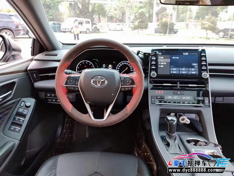 20年丰田亚洲龙轿车抵押车出售