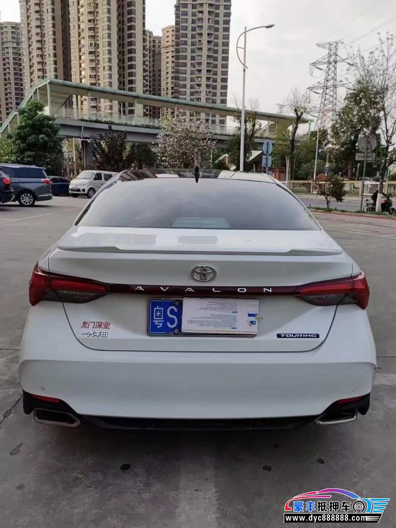 20年丰田亚洲龙轿车抵押车出售