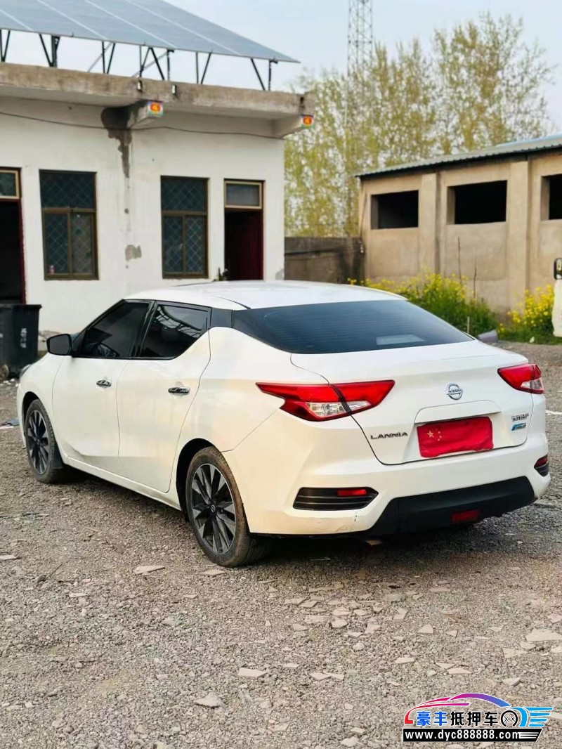 19年日产蓝鸟轿车抵押车出售