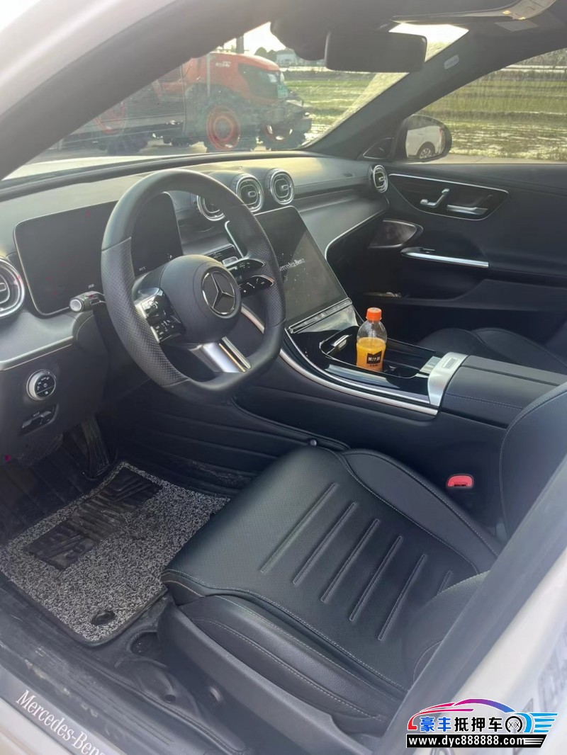 22年奔驰C轿车抵押车出售