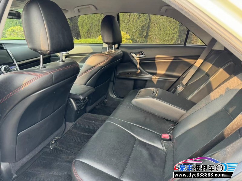 16年丰田锐志轿车抵押车出售