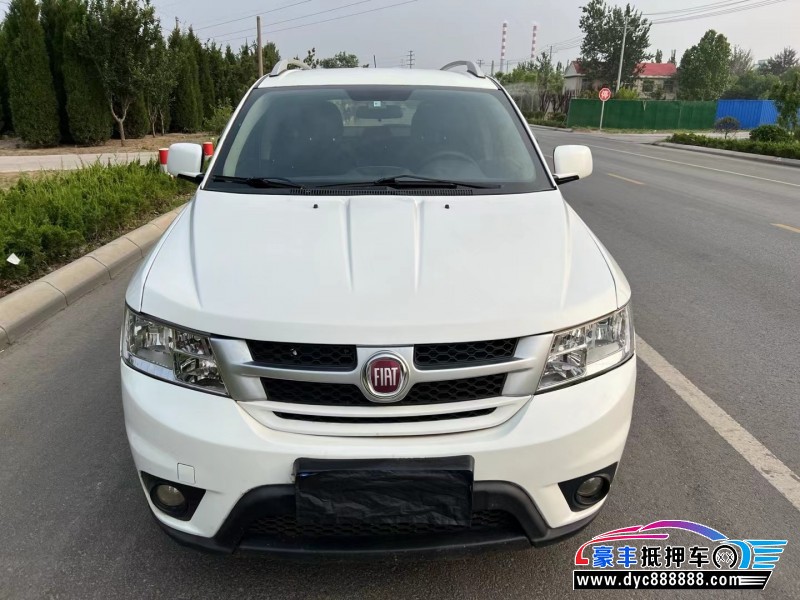 13年菲亚特菲跃轿车抵押车出售