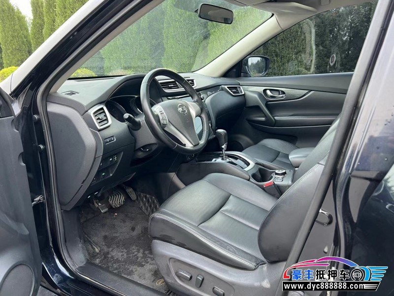 15年日产奇骏轿车抵押车出售