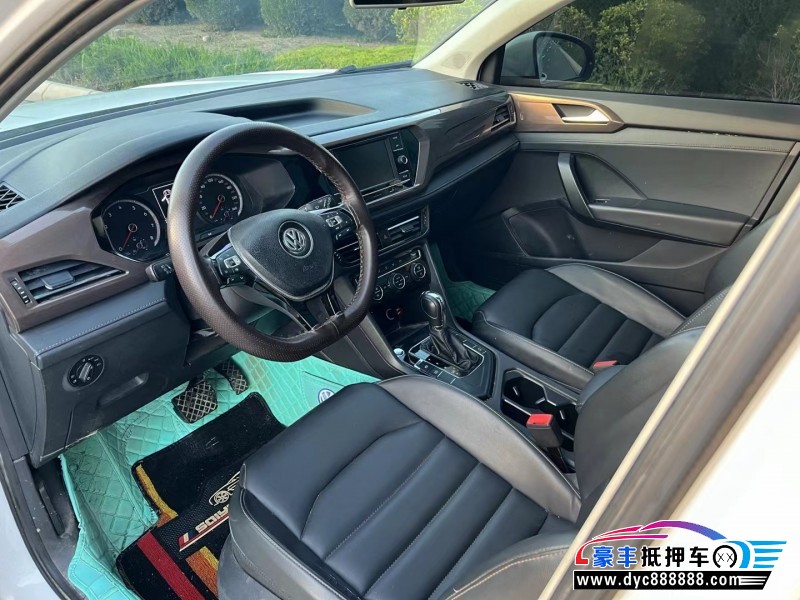 20年大众途岳轿车抵押车出售