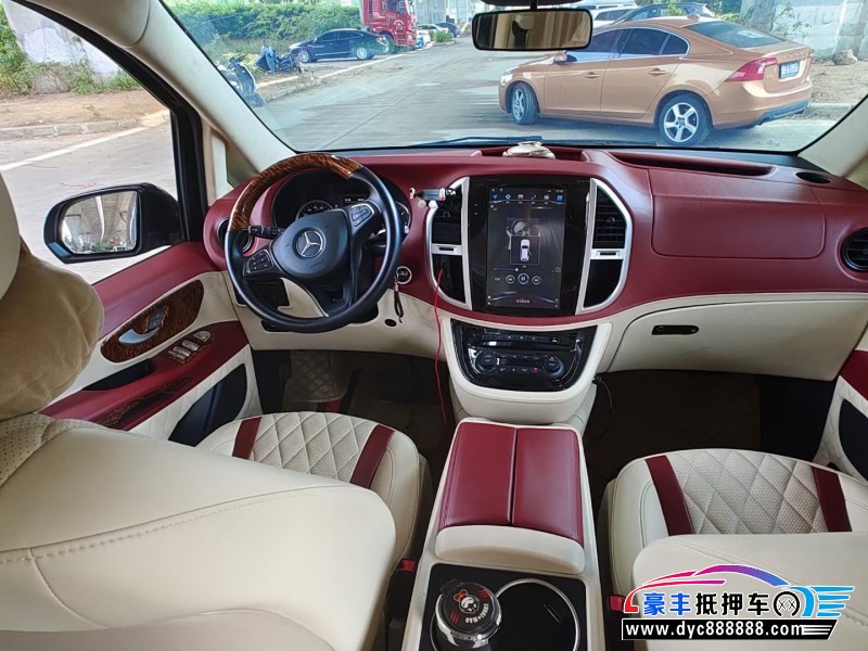 20年奔驰威霆轿车抵押车出售