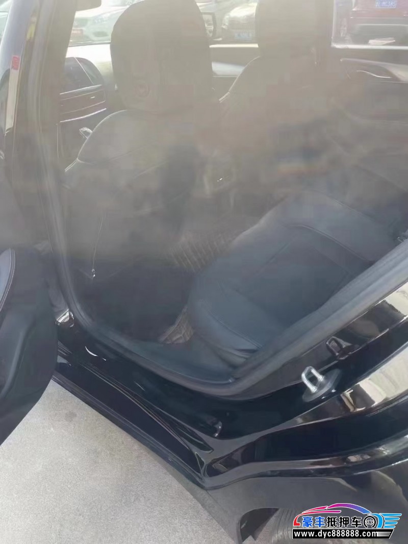 22年凯迪拉克CT5轿车抵押车出售