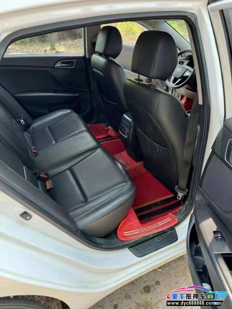 19年现代名图轿车抵押车出售