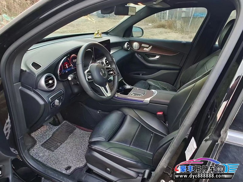 20年奔驰GLC轿车抵押车出售