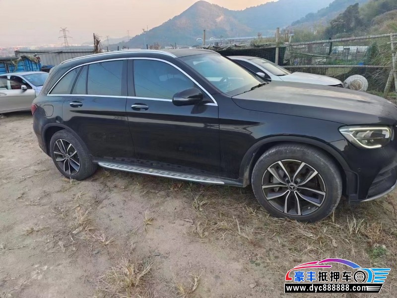 20年奔驰GLC轿车抵押车出售