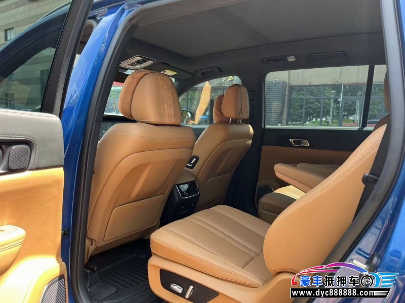 21年理想ONE轿车抵押车出售