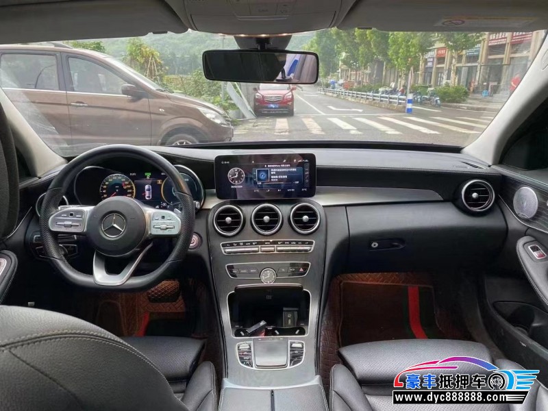 21年奔驰C轿车抵押车出售