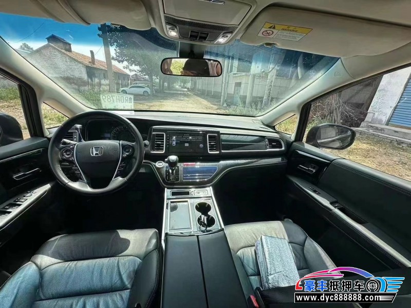 21年本田艾力绅MPV抵押车出售
