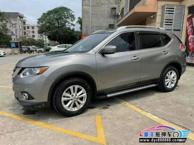 14年日产奇骏轿车抵押车出售