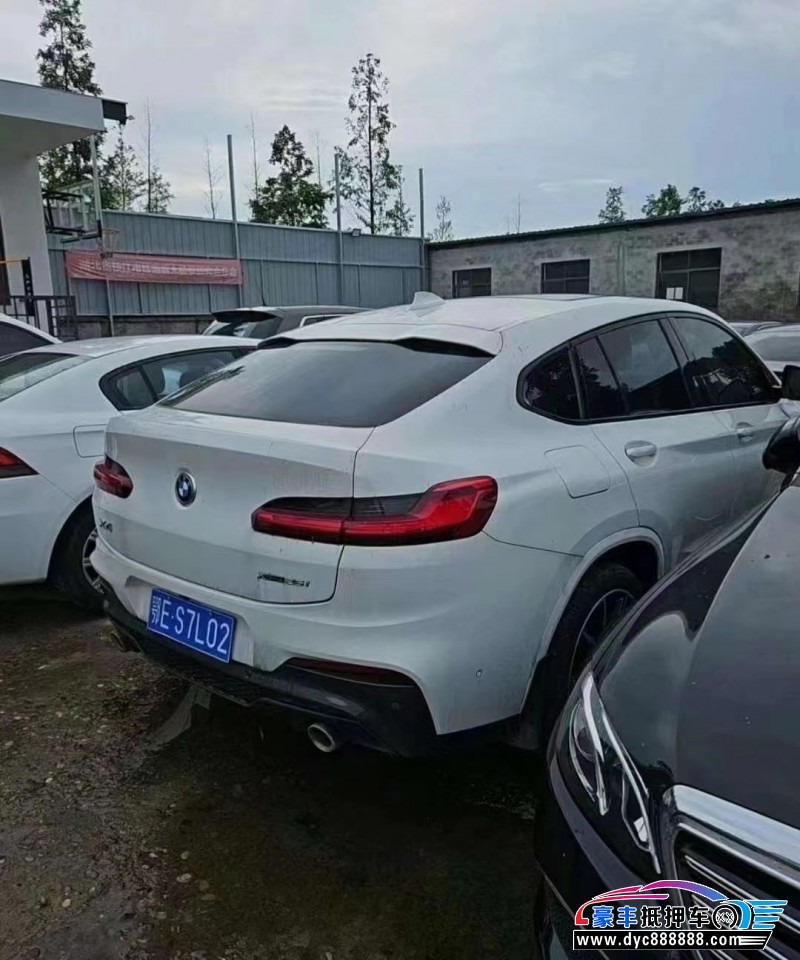 21年宝马X4轿车抵押车出售