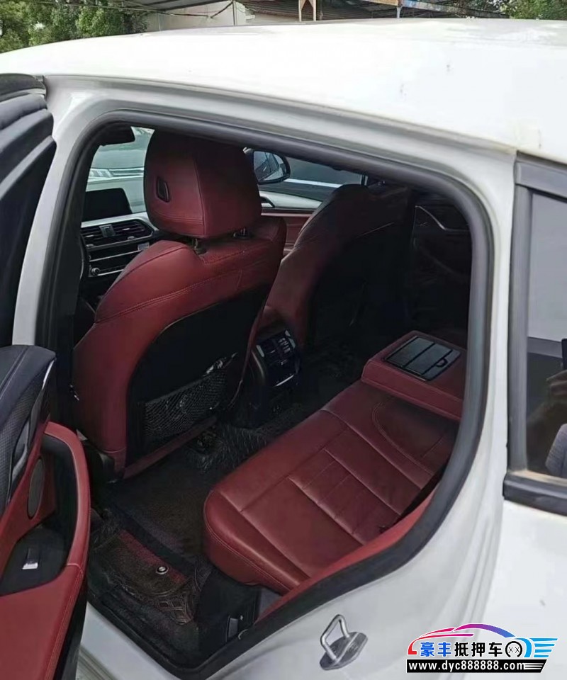 21年宝马X4轿车抵押车出售