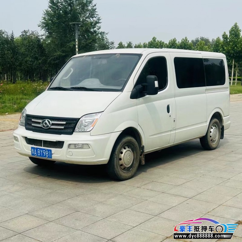 21年上汽大通V80轿车抵押车出售