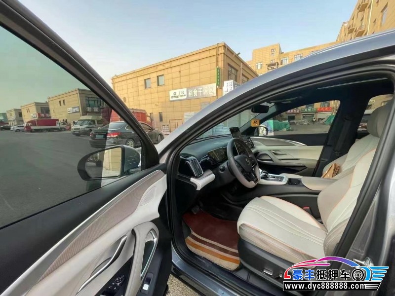 24年比亚迪宋轿车抵押车出售