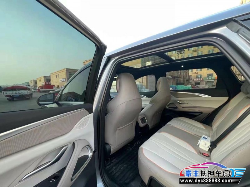 24年比亚迪宋轿车抵押车出售