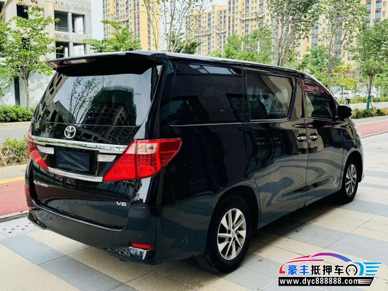 13年丰田埃尔法轿车抵押车出售