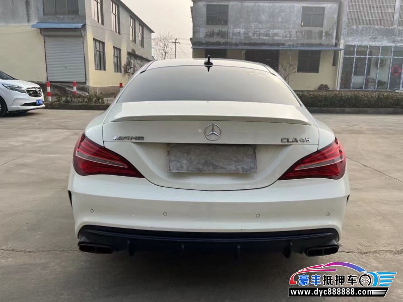 17年奔驰CLA轿车抵押车出售