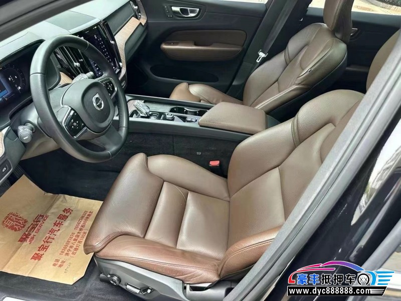 22年沃尔沃XC60轿车抵押车出售