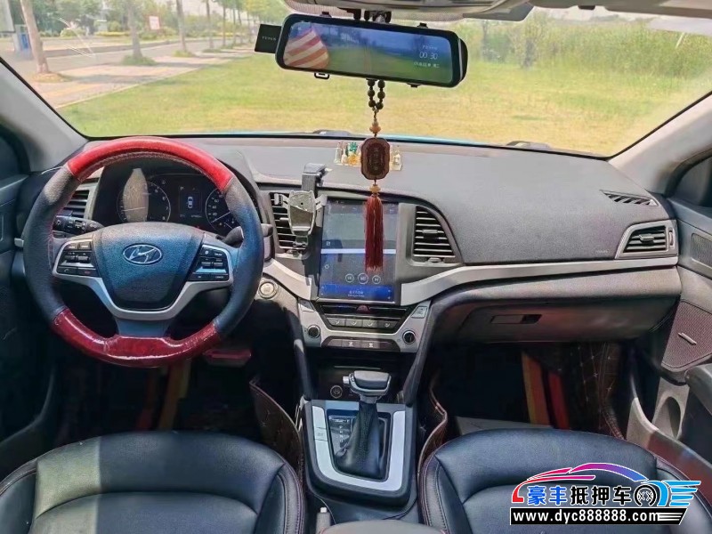 16年现代领动轿车抵押车出售